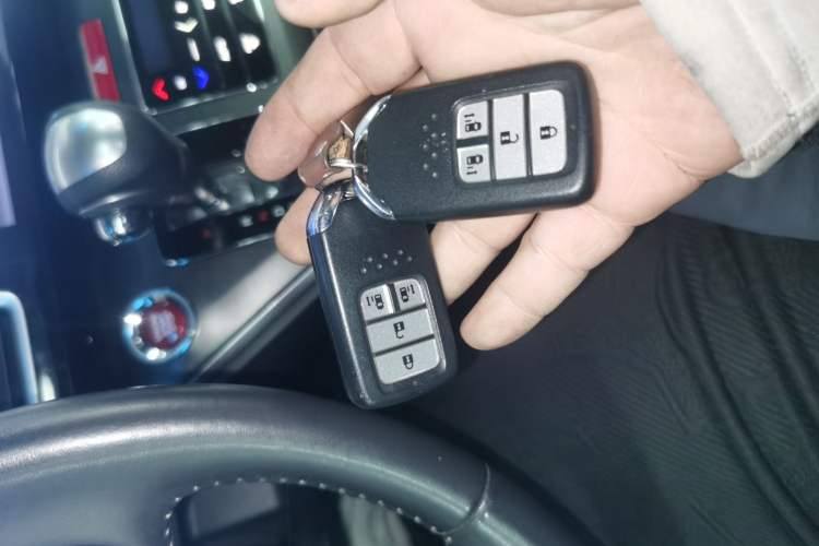 Used Honda Elysion 2016 2.4L Luxury Edition
