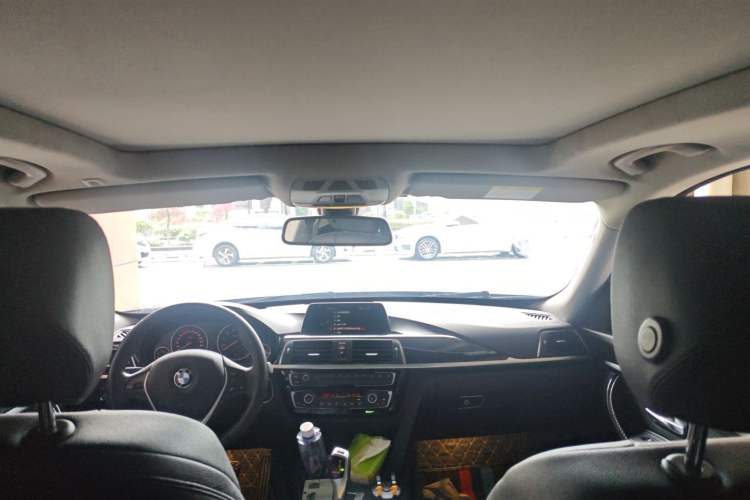 Used BMW 3 Series GT 2018 320i Sport Edition
