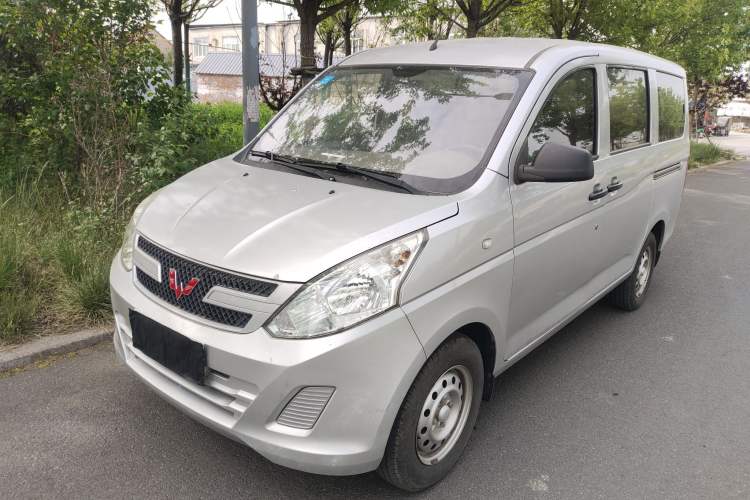 Used Wuling Rongguang V 2016 1.2L Practical Model Non-Power-Assisted