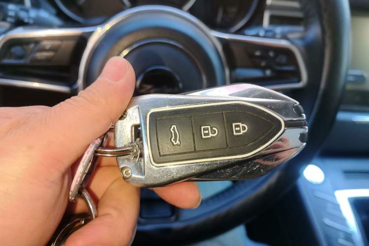 Used Zotye SR9 2017 2.0T Manual "Ultimate Heart" Edition