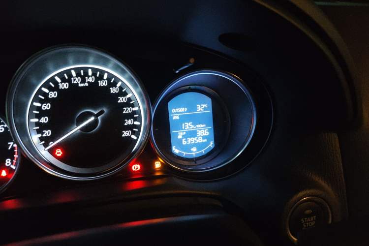 Used Mazda CX-5 2015 2.0L Automatic Two-Wheel Drive Urban Version
