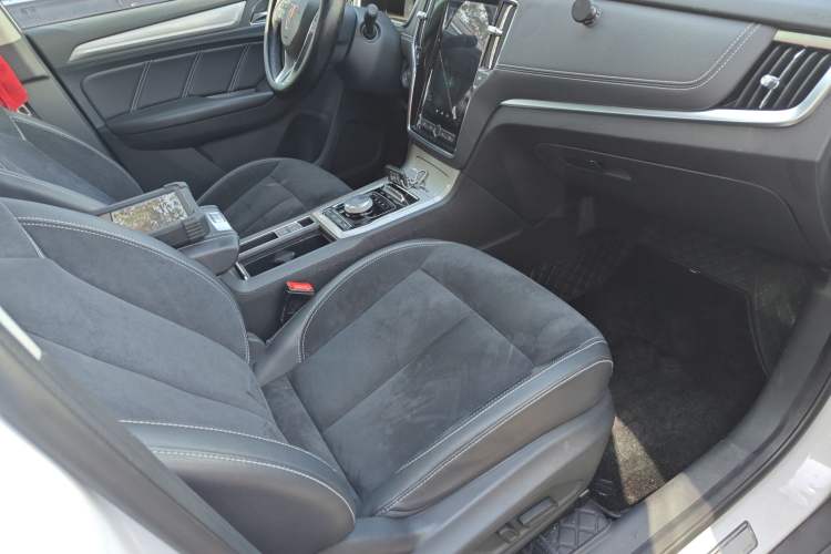 Used Roewe RX5 New Energy 2017 ERX5 EV400 Electric Internet Supreme Edition