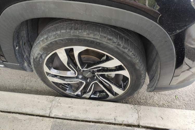 Used JETOUR X90 2019 1.5T DCT Smart Enjoyment Version 5 Seats China VI Standard Right Front Wheel Hub