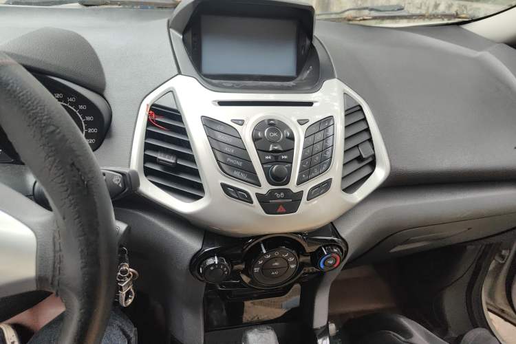 Used Ford EcoSport 2013 1.5L Automatic Fashion Model