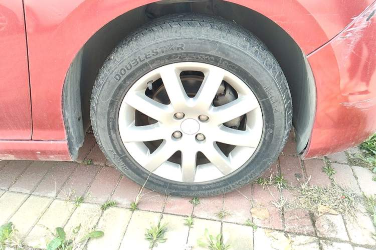 Used Peugeot 308 2012 1.6L Manual Fashion Edition Right Front Wheel Hub
