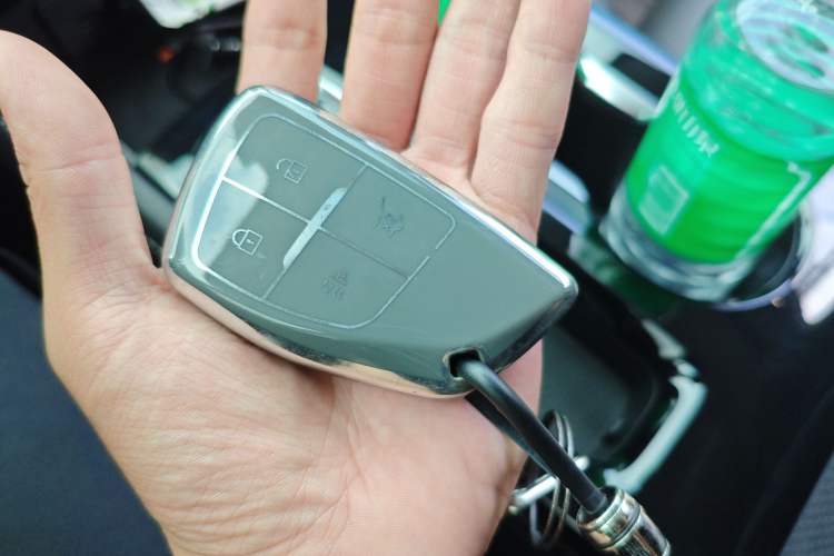 Used Buick Envision 2025 Encore Plus 28T Two-Wheel-Drive Platinum Edition