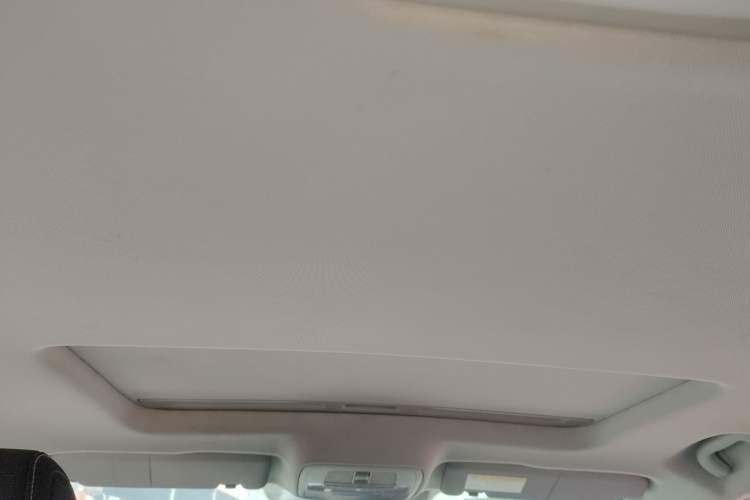 Used MG 6 2017 20T Automatic Luxury Smart Connect Version China V Standard Headliner