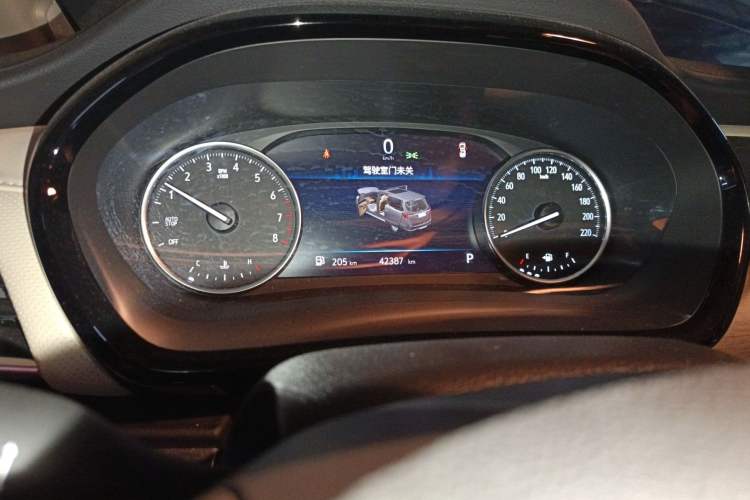 Used Buick GL8 2023 Land Executive Class 652T Smart Luxury Model
