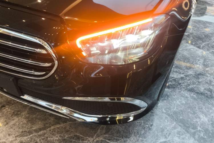 Used Mercedes-Benz E-Class 2021 Facelift E 260 L