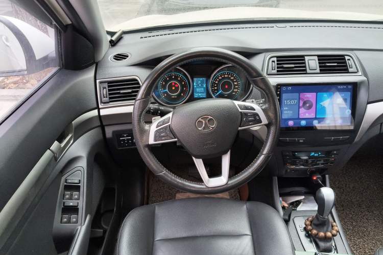 Used BAIC Senova X65 2015 2.0T Automatic Elite Model