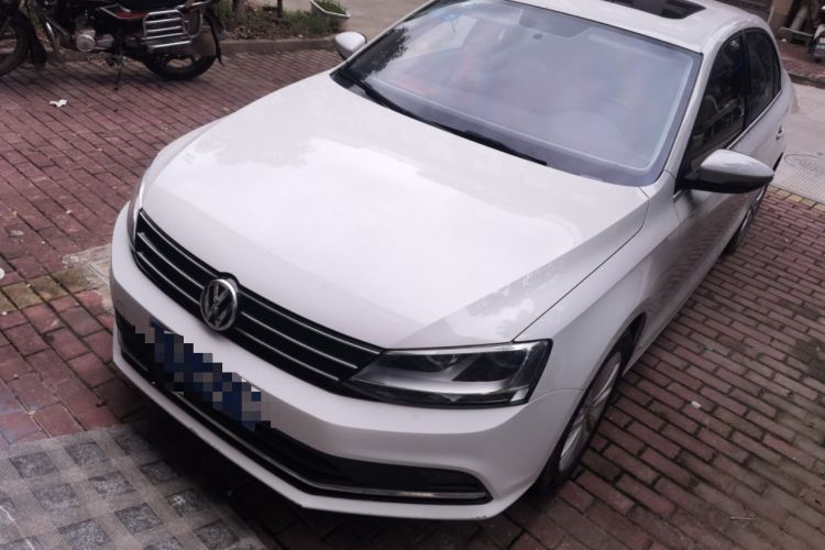 Used Volkswagen Sagitar 2015 230TSI Automatic Comfort Version