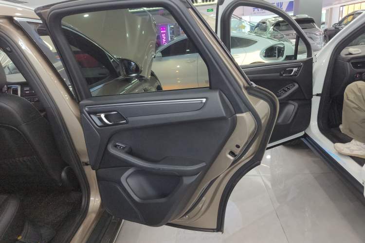 Used Porsche Macan 2017 Macan 2.0T