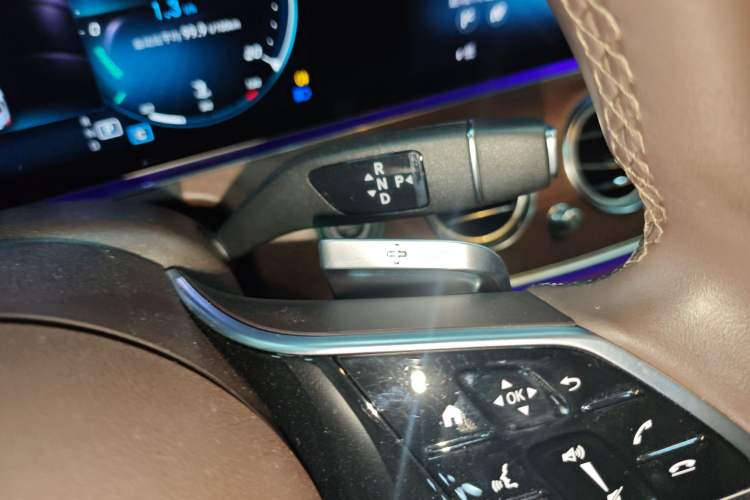 Used Mercedes-Benz E-Class 2023 Facelift E 260 L Gear Lever