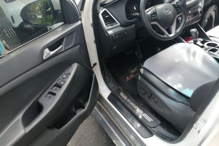 Used Hyundai Tucson 2018 1.6T Dual-Clutch Two-Wheel Drive 15th Anniversary Special Edition Driver Seat