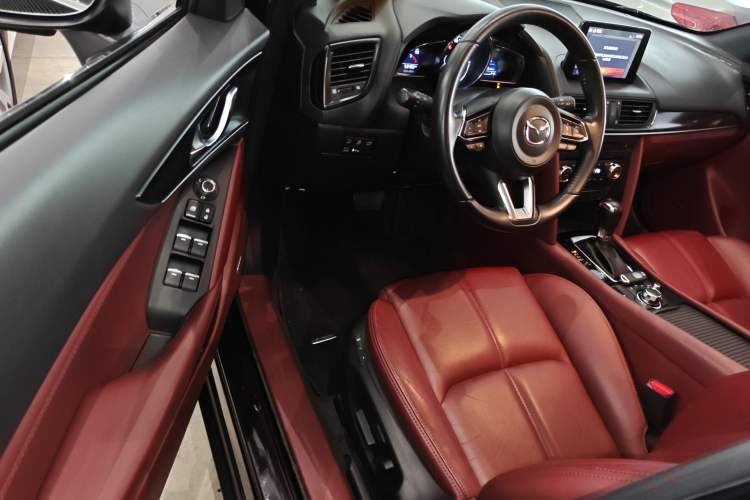 Used Mazda CX-4 2020 2.5L Automatic All-Wheel Drive Blue Sky Fearless Edition Driver Seat