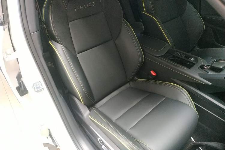 Used Lynk & Co 06 2023 Remix 1.5T Dynamic Halo
