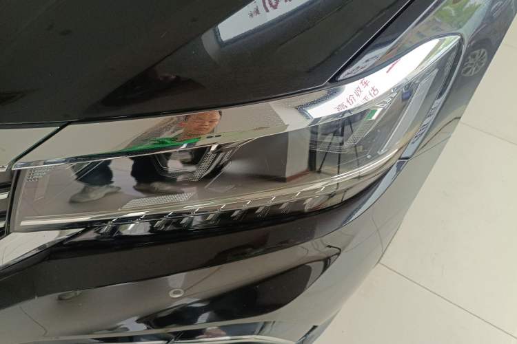 Used Volkswagen Passat 2021 330TSI Luxury Edition Left Front Headlight