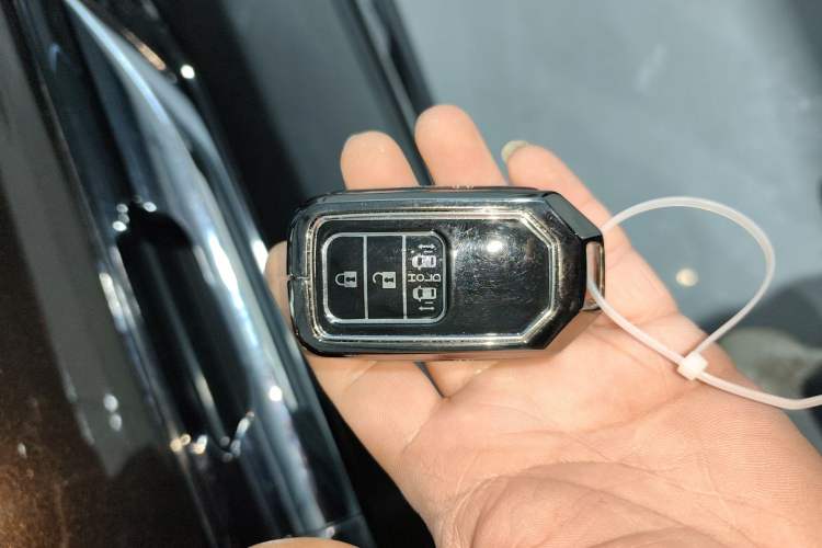 Used Honda Elysion 2016 2.4L Luxury Edition
