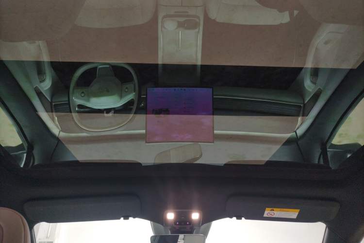 Used ONVO L60 2024 60 kWh Rear-Drive Version
