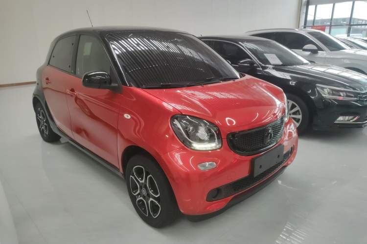 Used smart forfour 2018 0.9T 66 kW Fashion Edition

