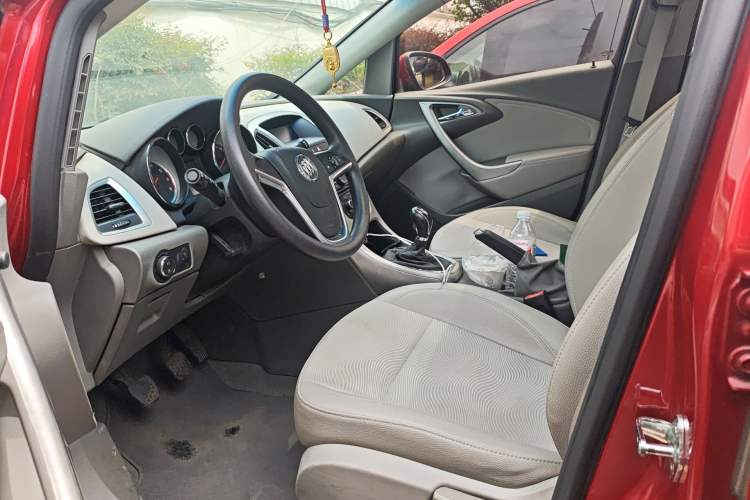 Used Buick GT 2014 XT 1.6L Manual Entry-Level Model
