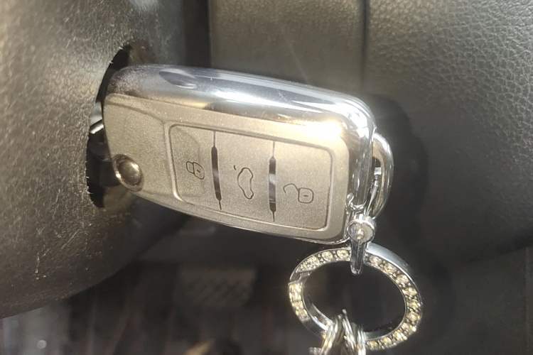 Used Volkswagen Polo 2016 1.6L Automatic Comfort Model Vehicle Key