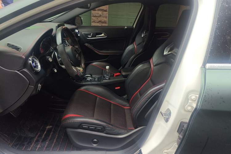 Used Mercedes-Benz GLA AMG 2017 Facelifted AMG GLA 45 4MATIC Left Front Seat