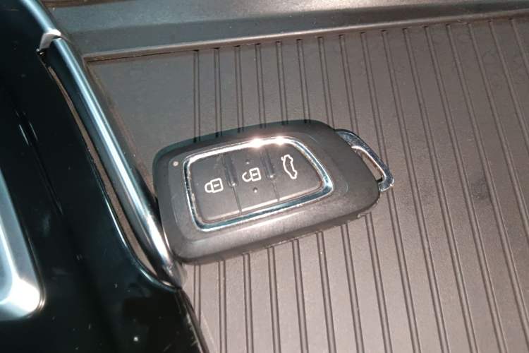 Used Dongfeng Aeolus AX7 2020 1.6T Automatic AI Navigation Model China VI Standard