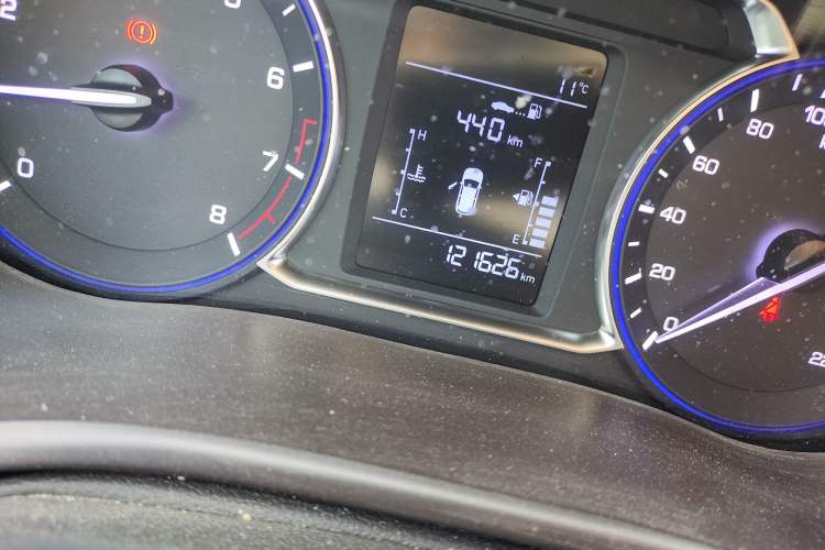 Used CHANGAN Lingxuan 2017 1.6L Manual Happiness Edition Odometer Close Up