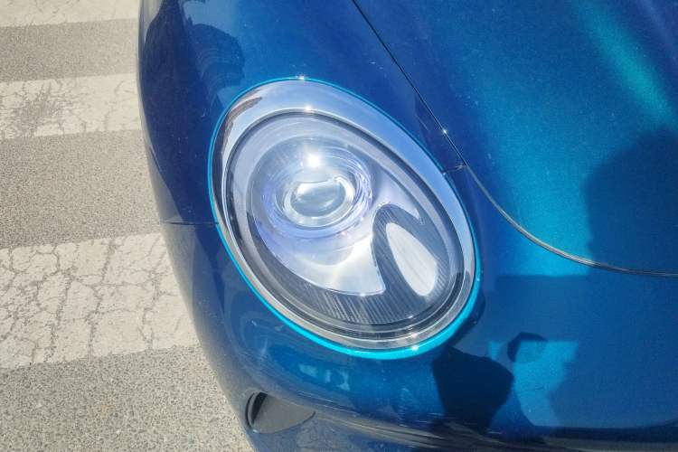 Used ORA Good Cat 2025 Model, 430 km Luxury Version Right Front Headlight