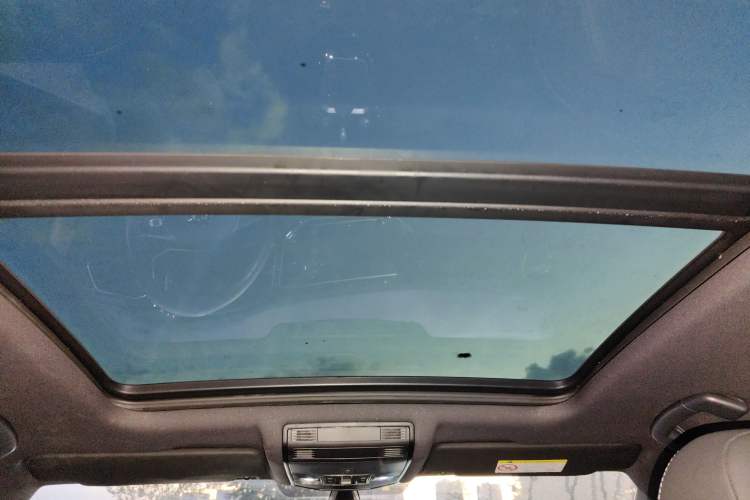 Used Volkswagen T-ROC 2019 280TSI DSG Two-Wheel-Drive Luxury Model China VI Standard Headliner