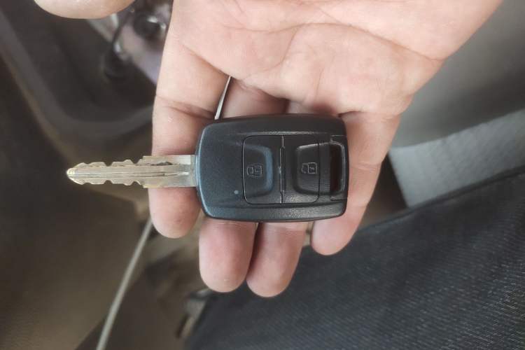 Used Wuling Hongguang V 2021 1.5L Jingqu Edition Enclosed-Window Vehicle LAR