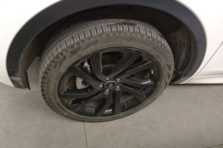 Used Land Rover Discovery Sport 2019 240 PS SE Dynamic Version China VI Standard