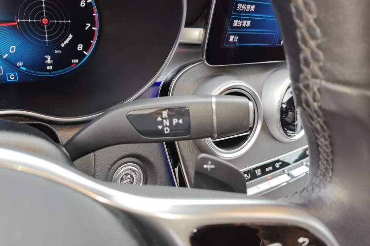 Used Mercedes-Benz GLC Coupe 2021 GLC 300 4MATIC Coupe SUV Gear Lever