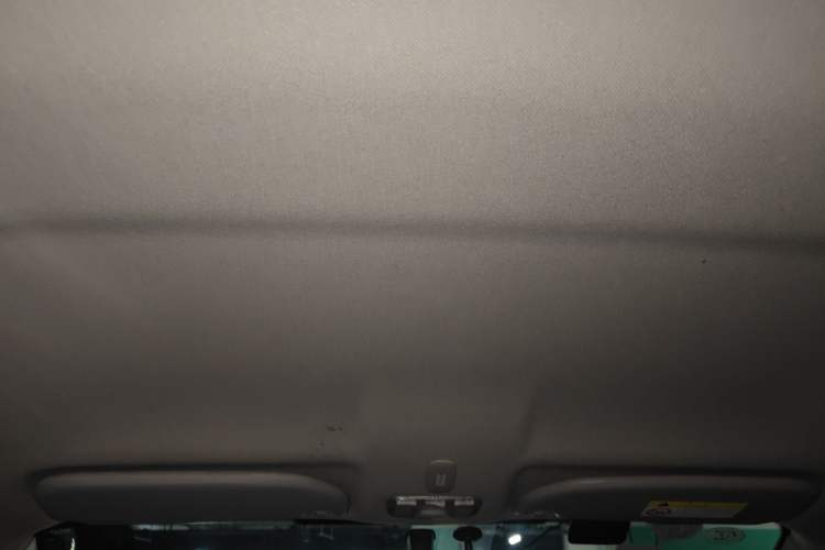 Used Citroen C3-XR 2018 1.6L Automatic Pioneer Model Headliner