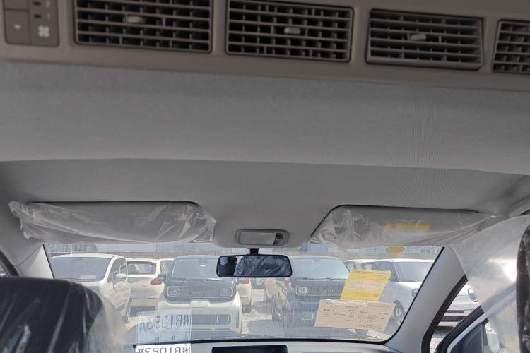 Used Wuling Hongguang New Energy 2025 Extended-Range Hybrid 50KM Comfort Version