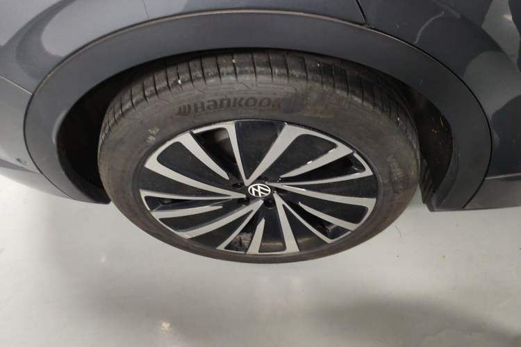 Used Volkswagen ID.4 X 2023 Upgraded Model Ultra-Long Range Version Right Rear Wheel Hub