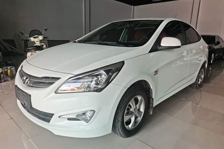 Used Hyundai Verna (older generation) 2016 1.4L Manual Smart GLS Trim