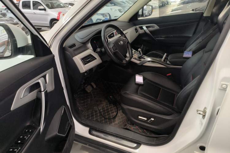 Used Geely Auto Emgrand X7 Sport 2020 1.8TD DCT Two-Wheel Drive Smart Connect 4G-Enabled Version
