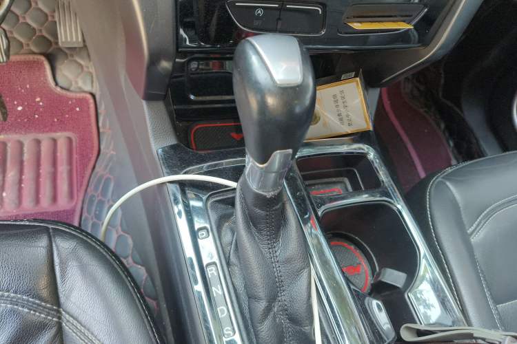 Used Ford Kuga 2017 EcoBoost 180 Two-Wheel-Drive Tiger Leap Model