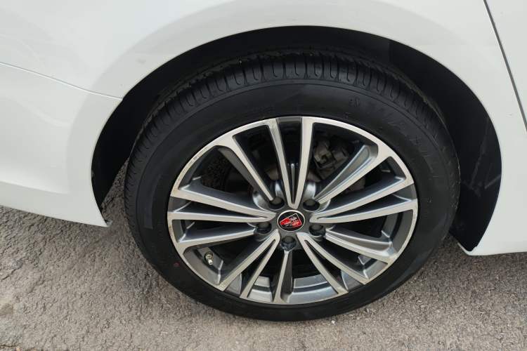 Used Roewe i6 2020 PLUS 1.6L CVT 4G Connected Glory Holographic Edition