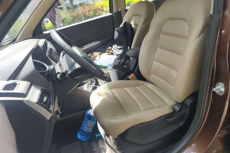 Used Wuling Hongguang 2019 1.5L S Comfort Edition China VI LAR Left Front Seat