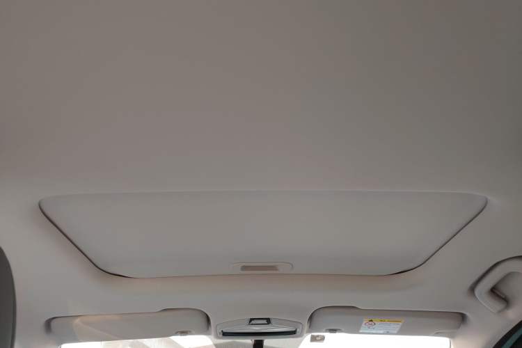 Used Geometry E Firefly 2024 301km Starlight
