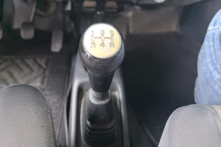 Used Suzuki Wagon R 2016 1.4L Manual Value Model Gear Lever