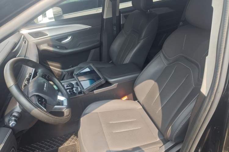 Used JETOUR X90 PLUS 2023 Facelift 1.6TD DCT Flat-Platform 5-Seater