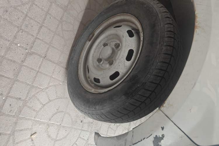 Used BAIC Weiwang 306 2016 1.2L Basic Version 7 Seats A12 China IV Emission Standard
