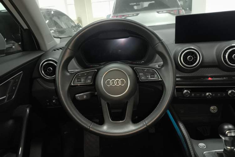 Used Audi Q2L e-tron 2019 Q2L e-tron Pure Electric Smart Enjoyment Model Steering Wheel