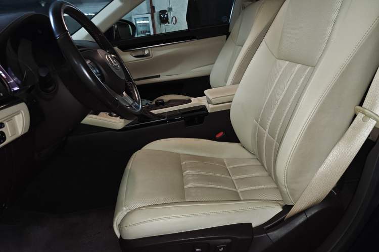 Used Lexus ES 2015 200 Elite Edition Left Front Seat