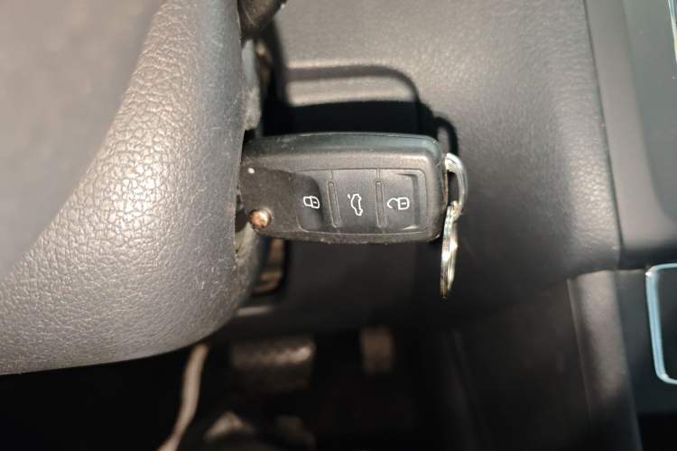 Used Volkswagen Polo 2016 1.6L Automatic Comfort Model Vehicle Key