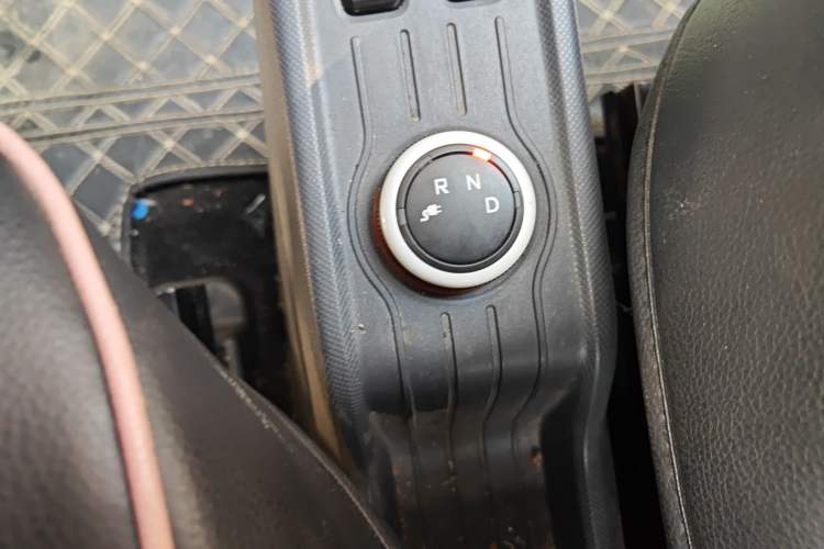 Used Wuling Hongguang MINIEV 2022 Macaron Premium Model – Lithium Ternary Battery